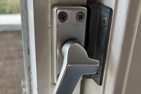 Raamsluitingen vervangen