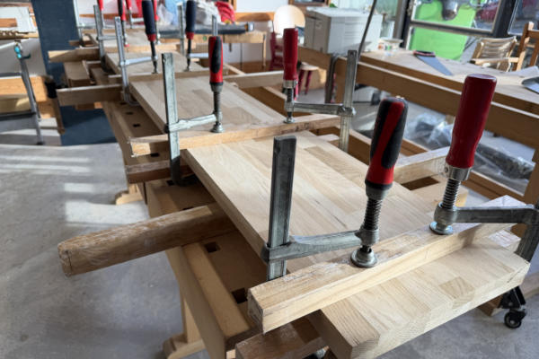 Eikenhout verlijmd voor deur